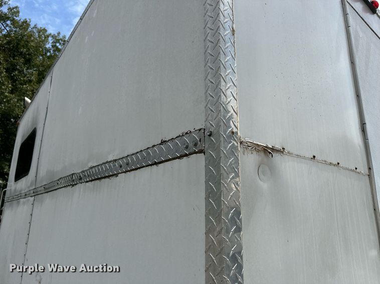 image for item OG9243 1988 Peterbilt 379  semi truck