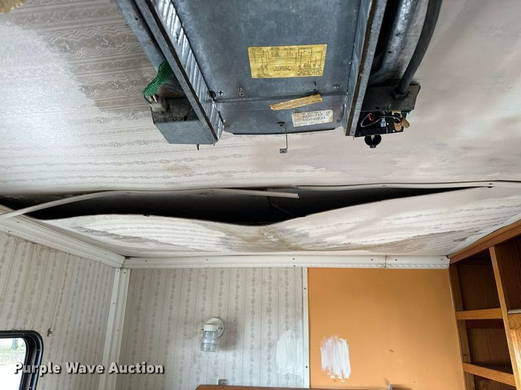 image for item OG9243 1988 Peterbilt 379  semi truck