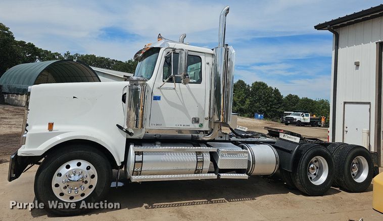 image for item OG9408 2006 Western Star 4900FA  semi truck