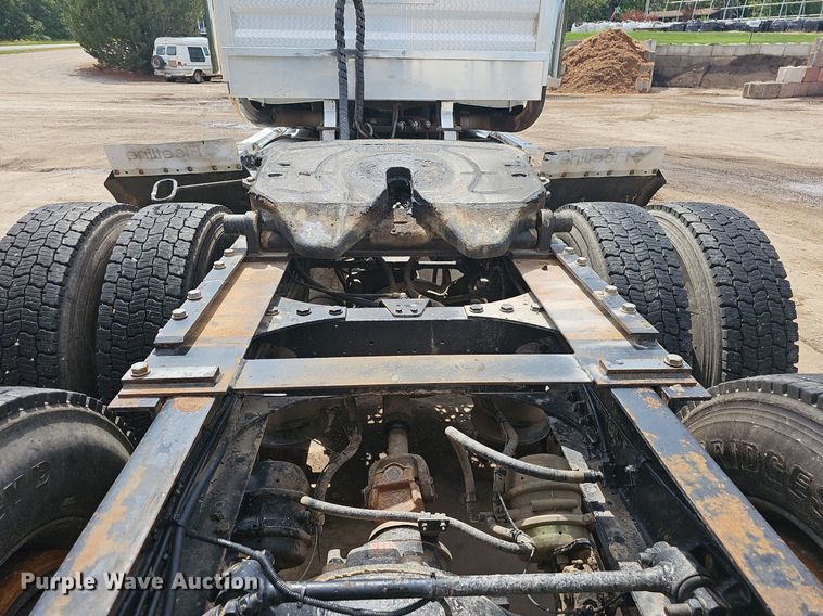 image for item OG9408 2006 Western Star 4900FA  semi truck