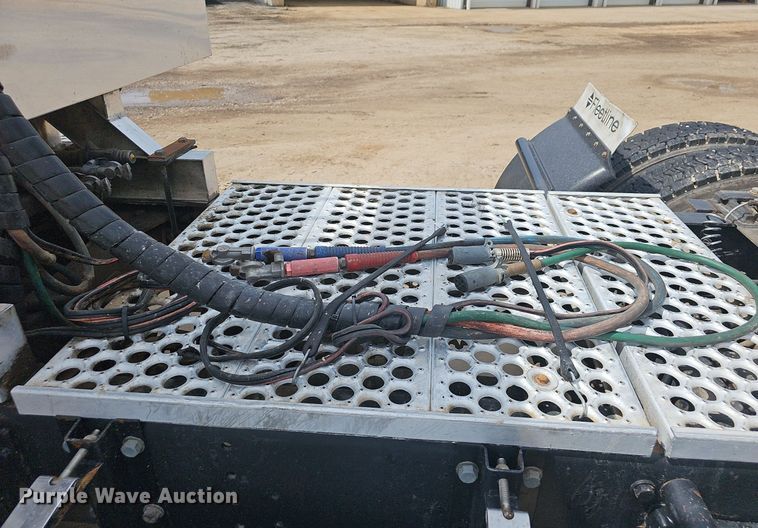 image for item OG9408 2006 Western Star 4900FA  semi truck