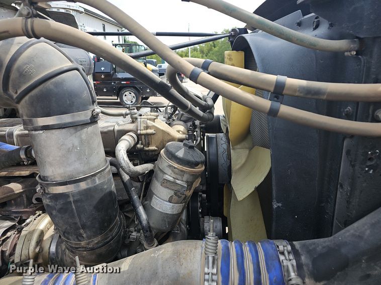 image for item OG9408 2006 Western Star 4900FA  semi truck