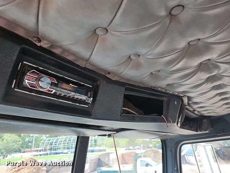 image for item OG9408 2006 Western Star 4900FA  semi truck