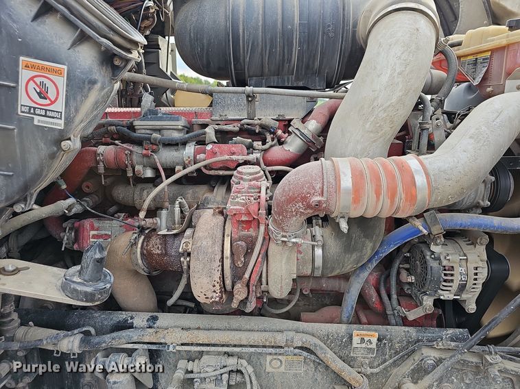 image for item OG9440 2013 Kenworth T660  semi truck