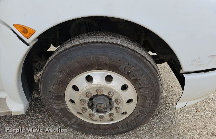 image for item OG9440 2013 Kenworth T660  semi truck