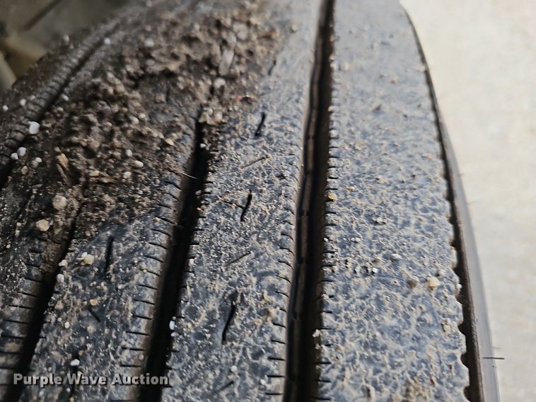 image for item OG9440 2013 Kenworth T660  semi truck