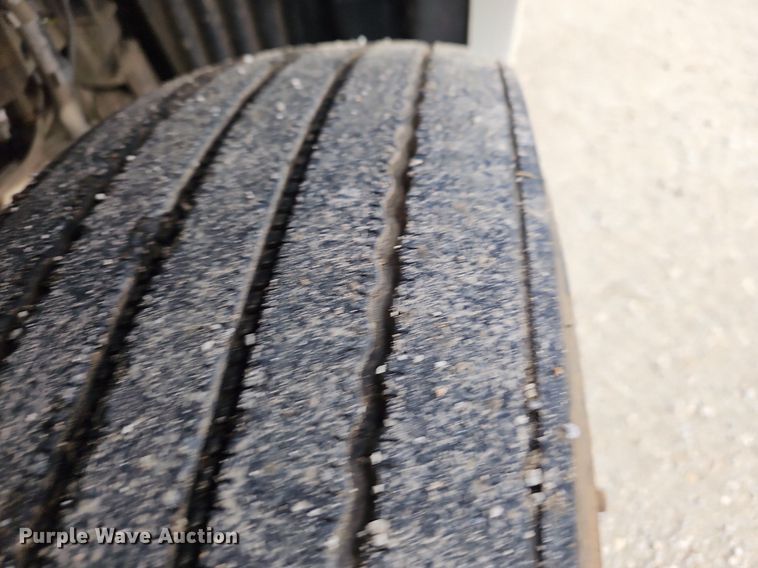 image for item OG9440 2013 Kenworth T660  semi truck