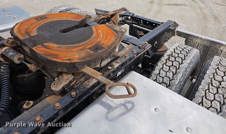 image for item OG9443 2012 Kenworth T660  semi truck