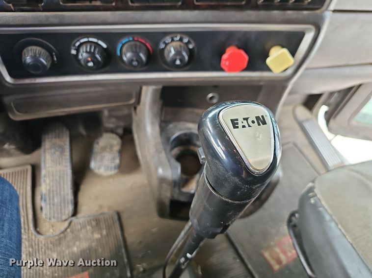 image for item OG9443 2012 Kenworth T660  semi truck