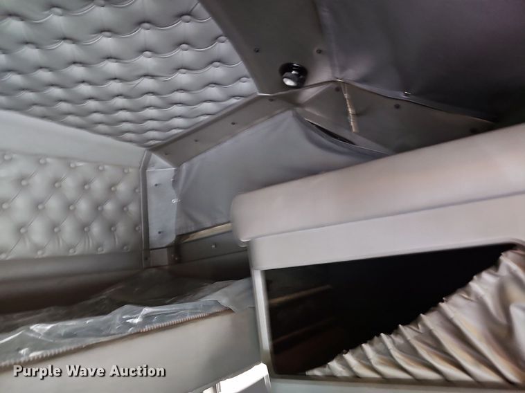 image for item OG9443 2012 Kenworth T660  semi truck