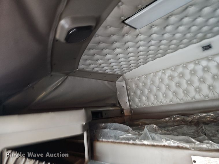 image for item OG9443 2012 Kenworth T660  semi truck