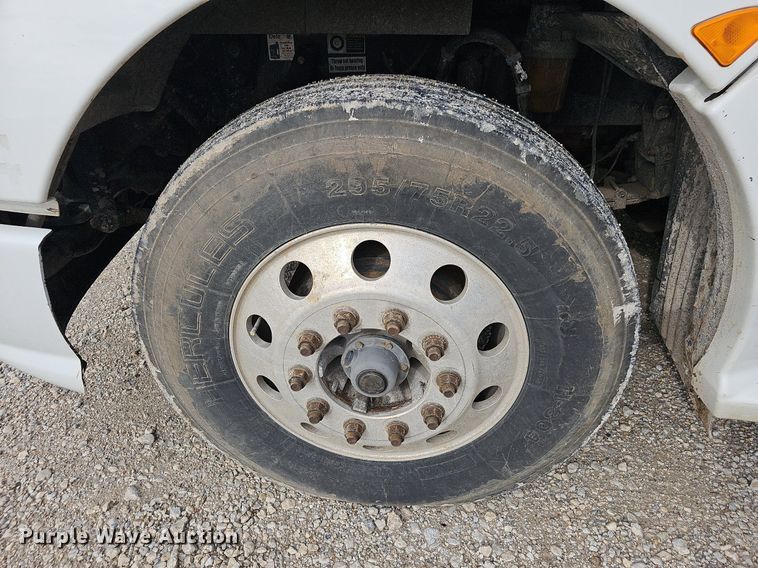 image for item OG9443 2012 Kenworth T660  semi truck