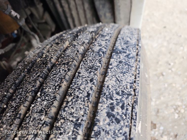 image for item OG9443 2012 Kenworth T660  semi truck