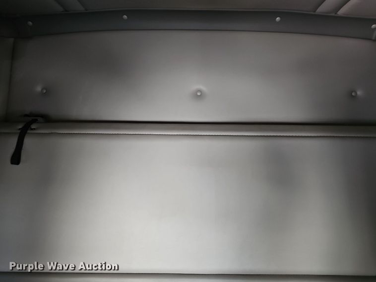 image for item OG9448 2012 Kenworth T700  semi truck