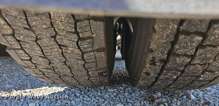 image for item OG9448 2012 Kenworth T700  semi truck