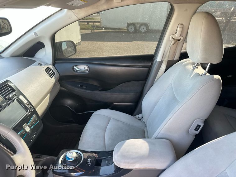 image for item DH1848 2012 Nissan Leaf