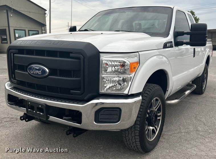 image for item DJ6332 2016 Ford F250 Super Duty  SuperCab pickup truck