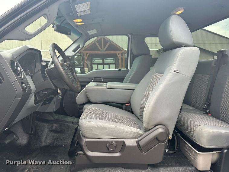 image for item DJ6332 2016 Ford F250 Super Duty  SuperCab pickup truck