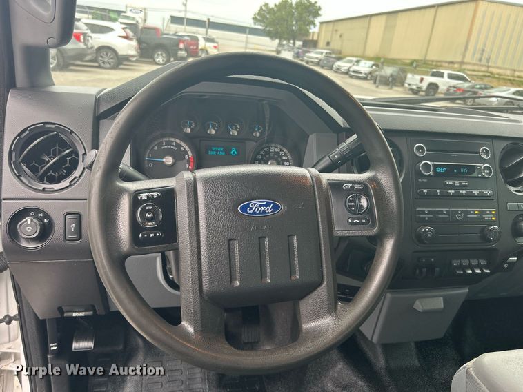 image for item DJ6332 2016 Ford F250 Super Duty  SuperCab pickup truck