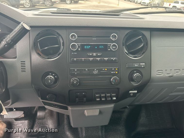 image for item DJ6332 2016 Ford F250 Super Duty  SuperCab pickup truck