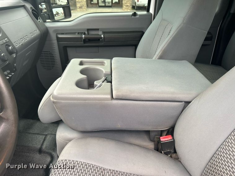 image for item DJ6332 2016 Ford F250 Super Duty  SuperCab pickup truck