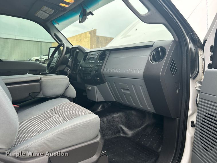 image for item DJ6332 2016 Ford F250 Super Duty  SuperCab pickup truck