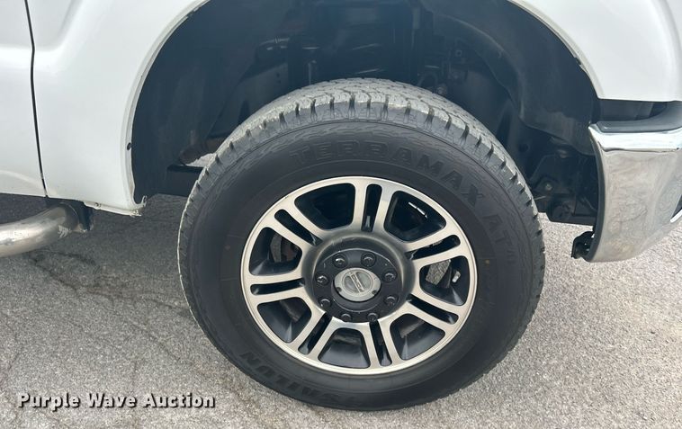 image for item DJ6332 2016 Ford F250 Super Duty  SuperCab pickup truck