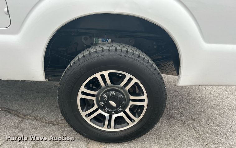 image for item DJ6332 2016 Ford F250 Super Duty  SuperCab pickup truck