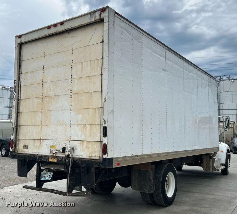 image for item DJ6336 2016 Peterbilt 330  box truck