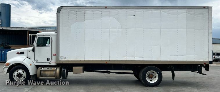 image for item DJ6336 2016 Peterbilt 330  box truck