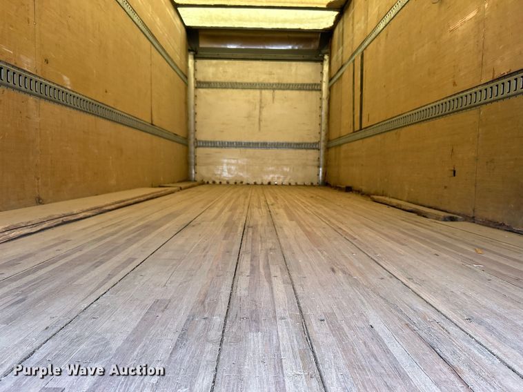 image for item DJ6336 2016 Peterbilt 330  box truck