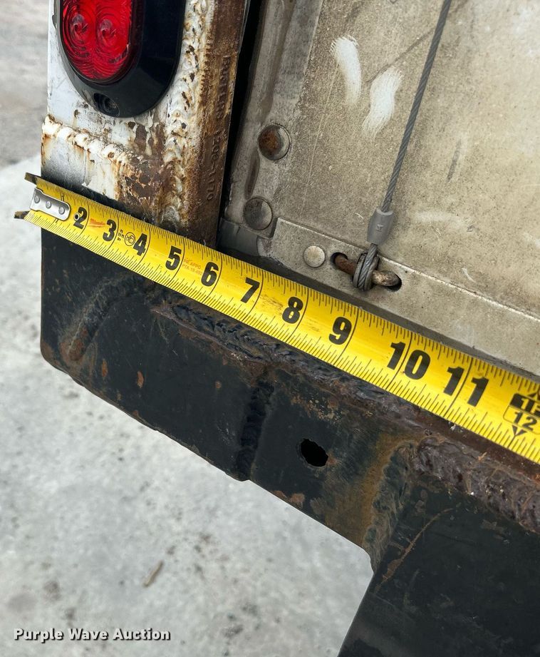 image for item DJ6336 2016 Peterbilt 330  box truck