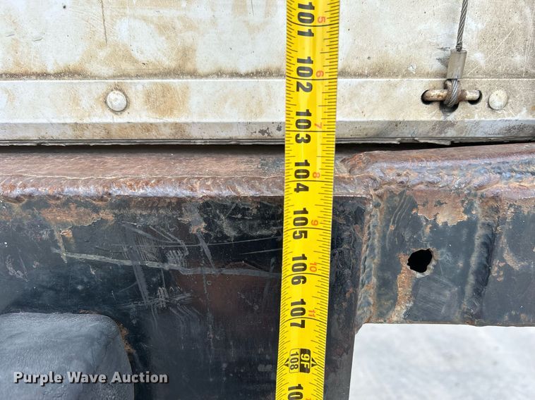 image for item DJ6336 2016 Peterbilt 330  box truck