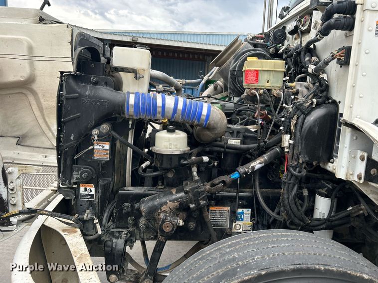 image for item DJ6336 2016 Peterbilt 330  box truck