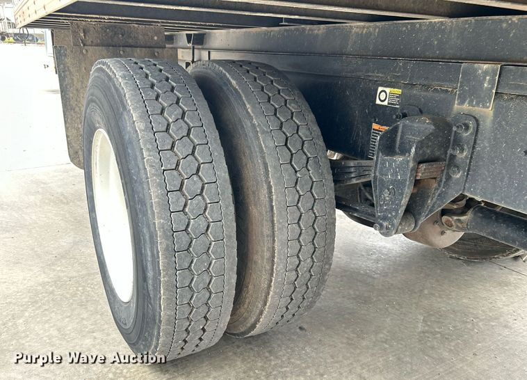 image for item DJ6336 2016 Peterbilt 330  box truck