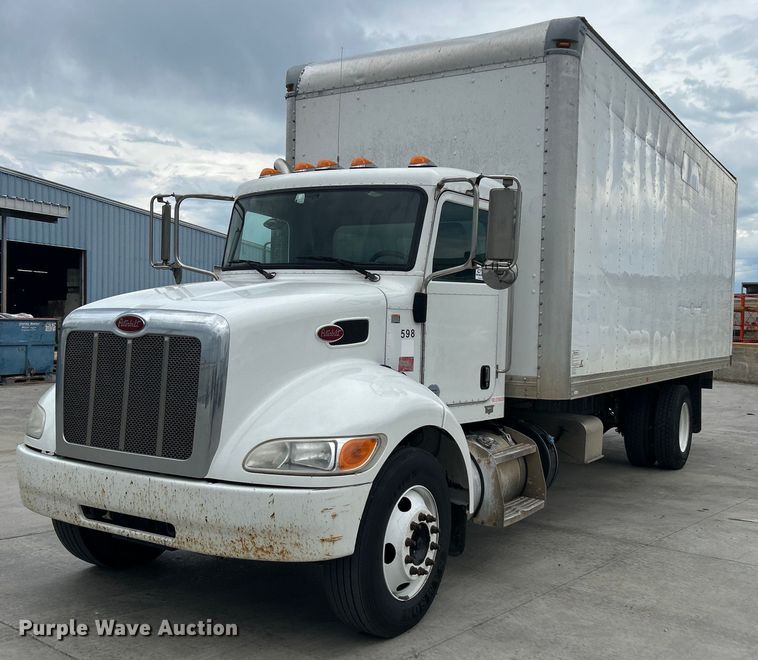 image for item DJ6337 2016 Peterbilt 330  box truck