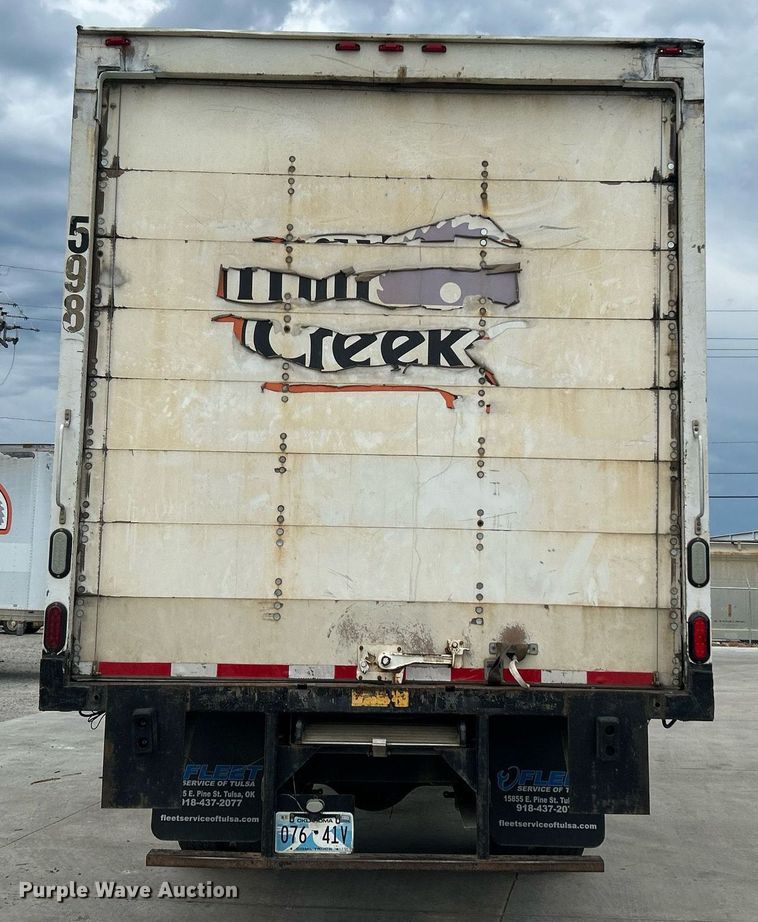 image for item DJ6337 2016 Peterbilt 330  box truck