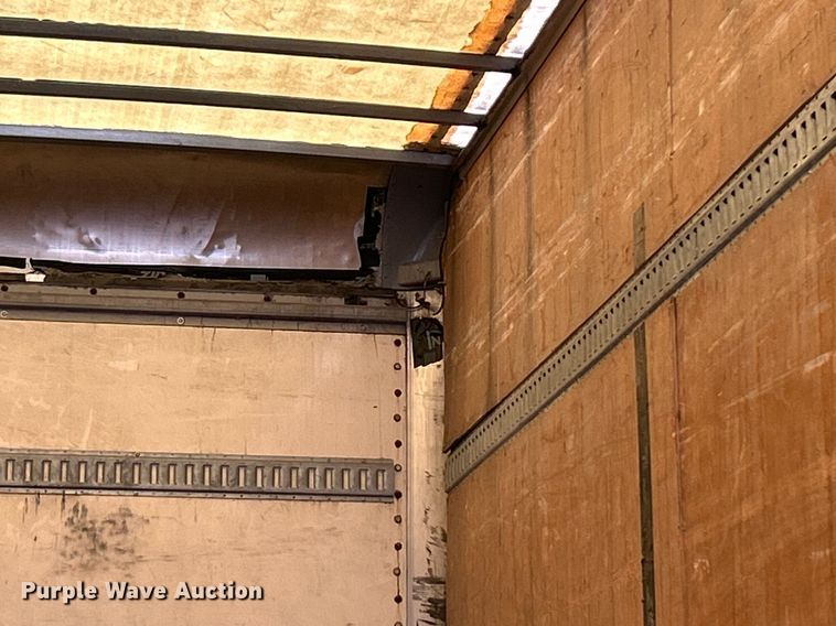 image for item DJ6337 2016 Peterbilt 330  box truck