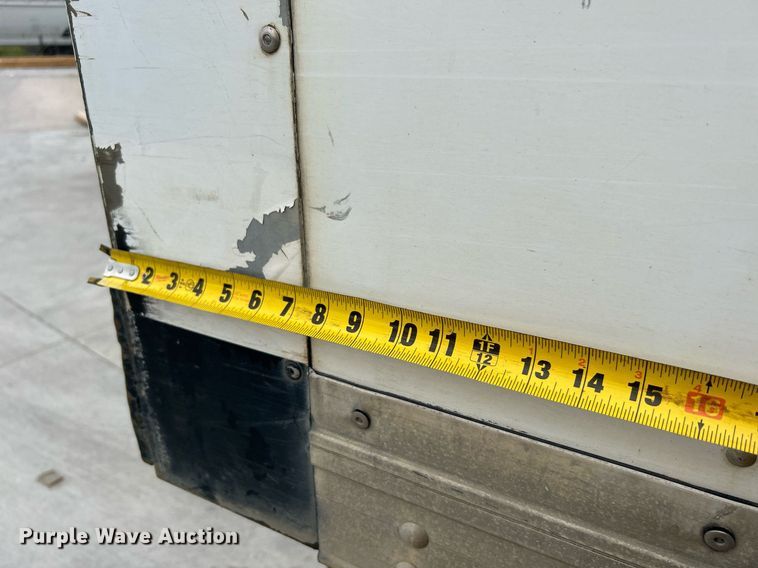 image for item DJ6337 2016 Peterbilt 330  box truck