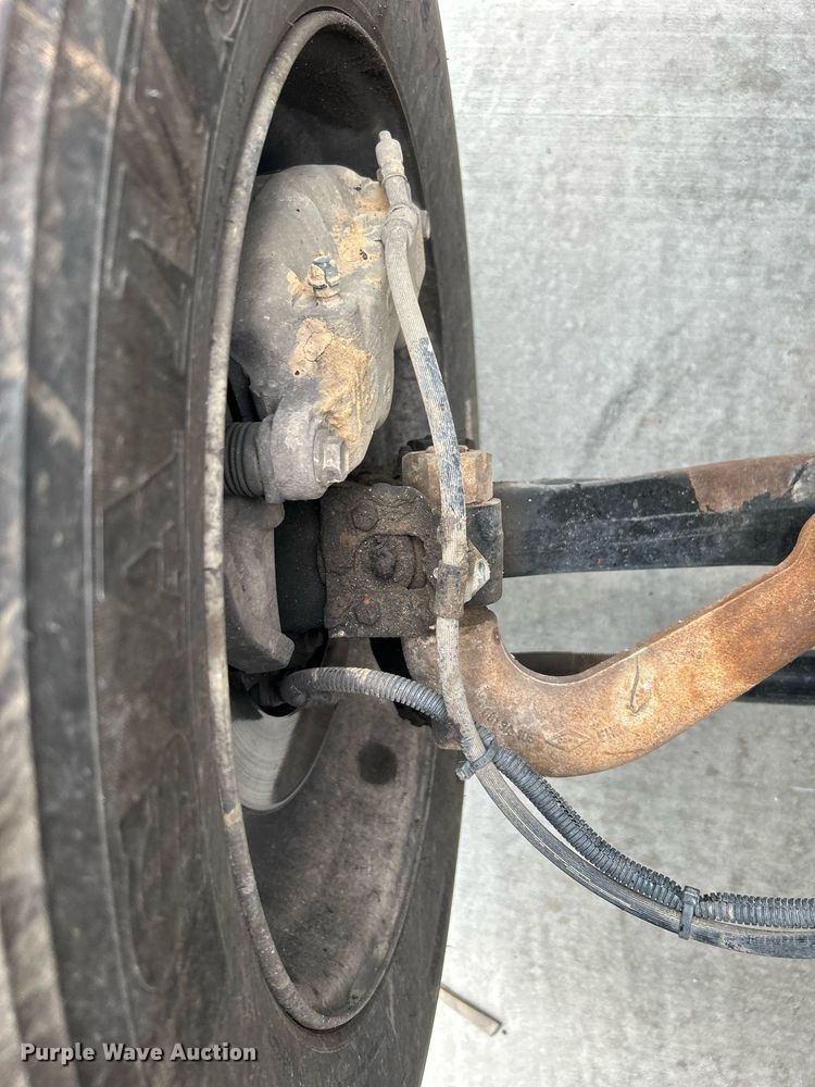 image for item DJ6337 2016 Peterbilt 330  box truck