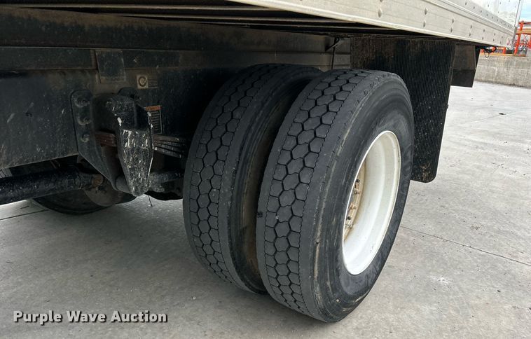 image for item DJ6337 2016 Peterbilt 330  box truck