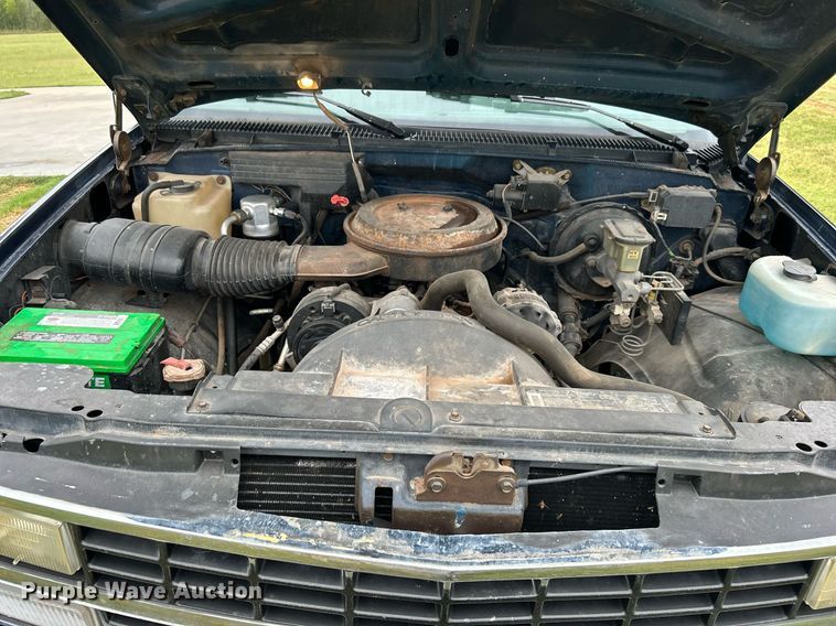 image for item DJ6338 1993 Chevrolet 1500  Ext. Cab pickup truck