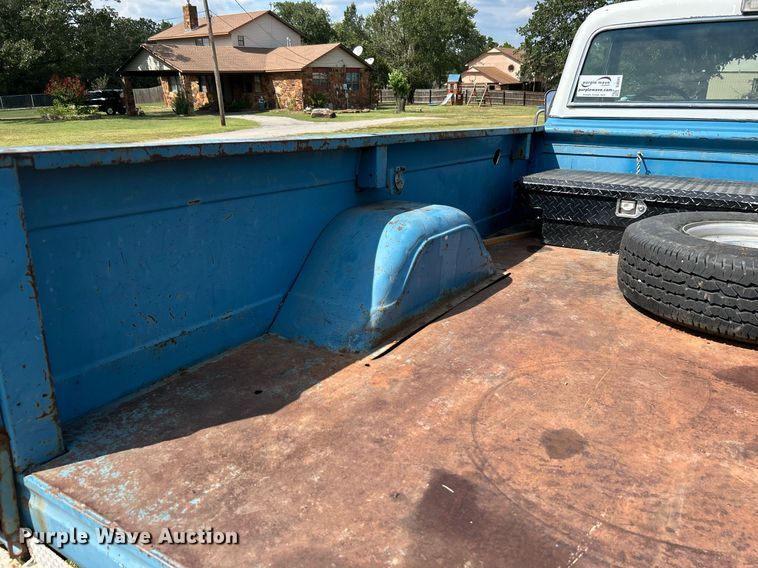 image for item DJ6341 1972 Chevrolet C20  pickup truck