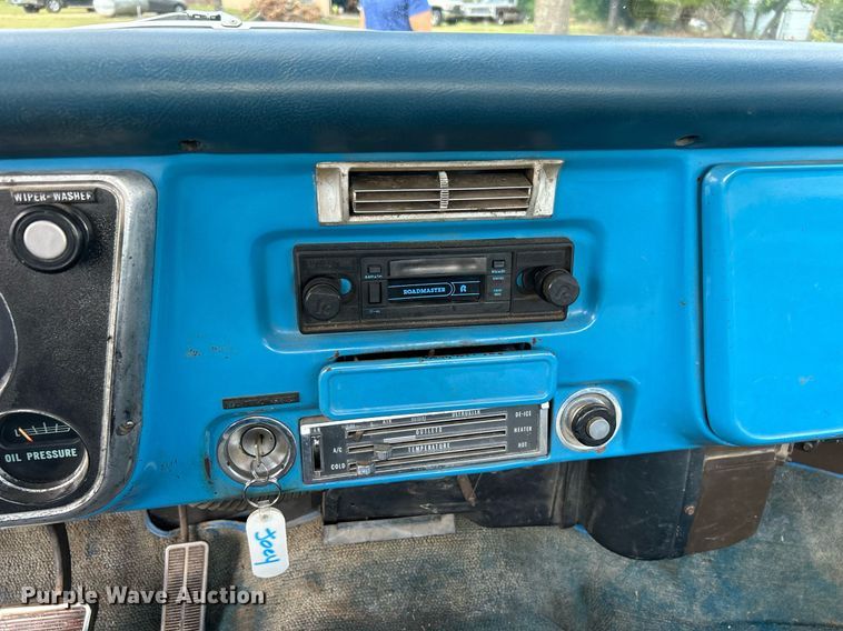 image for item DJ6341 1972 Chevrolet C20  pickup truck