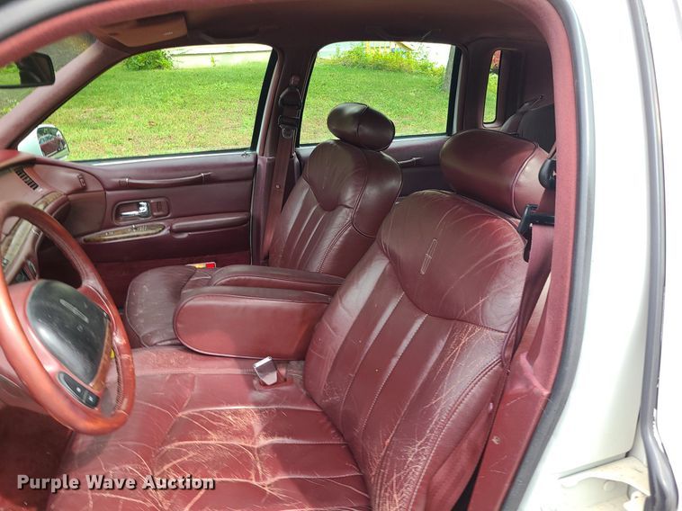 image for item DK4093 1996 Lincoln Town Car