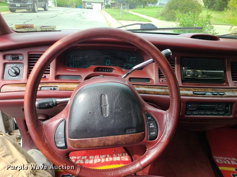 image for item DK4093 1996 Lincoln Town Car