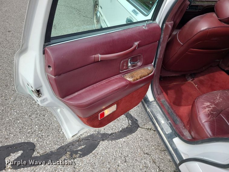 image for item DK4093 1996 Lincoln Town Car