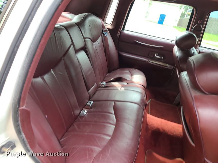 image for item DK4093 1996 Lincoln Town Car