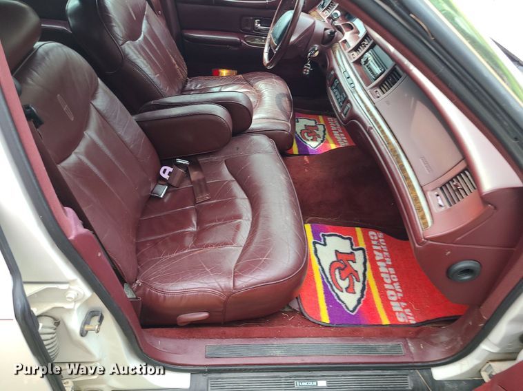 image for item DK4093 1996 Lincoln Town Car