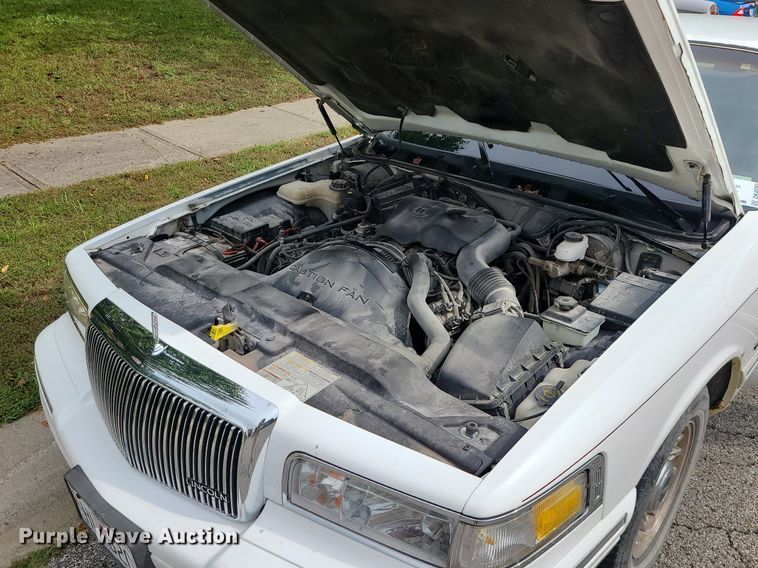 image for item DK4093 1996 Lincoln Town Car